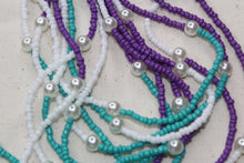 Load image into Gallery viewer, Colorful necklace with plastic pearls
