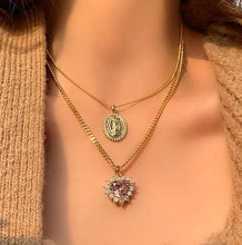 Load image into Gallery viewer, Aura heart-shaped Necklace - Gold Filled
