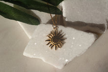 Load image into Gallery viewer, UNISEX SUNFLOWER NECKLACE - GOLD FILLED
